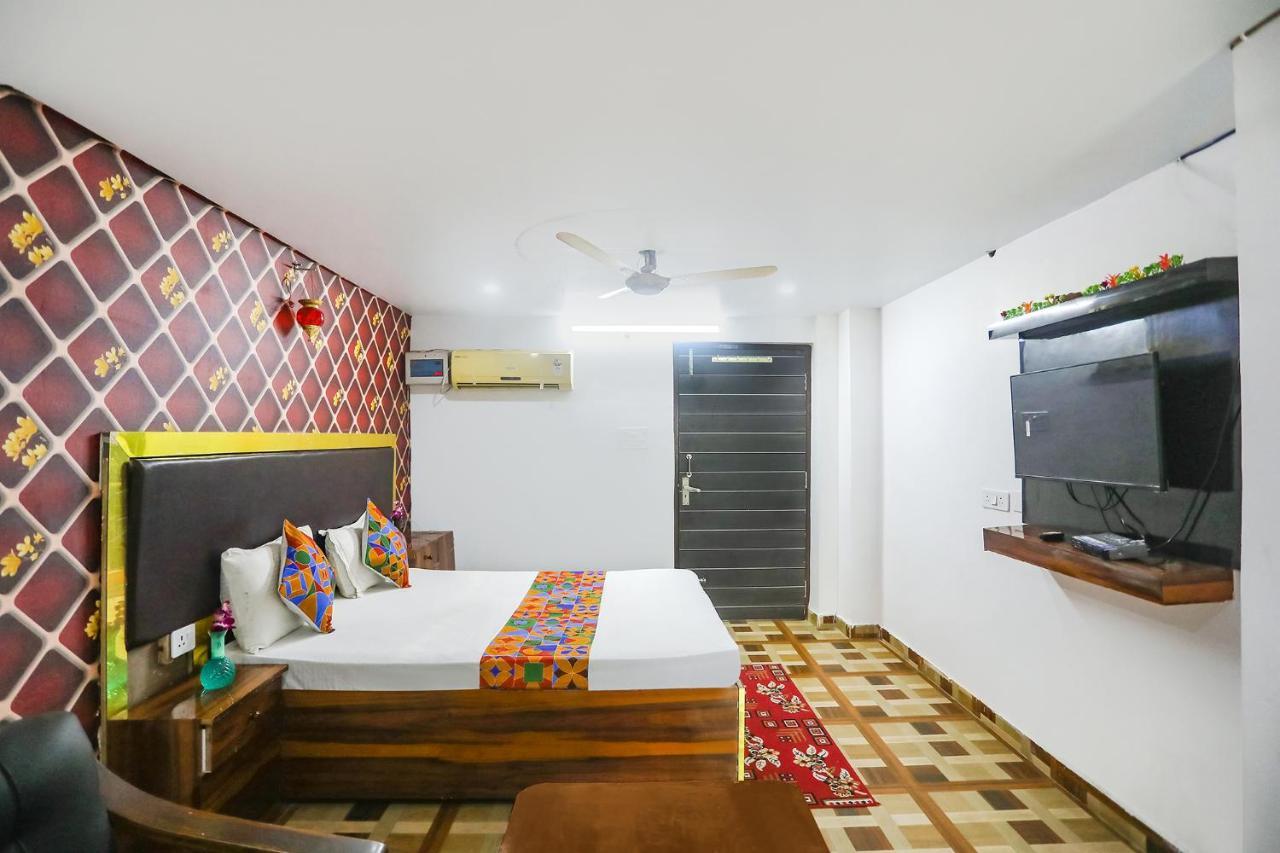 Fabexpress Umbrella Hotel Danapur Buitenkant foto