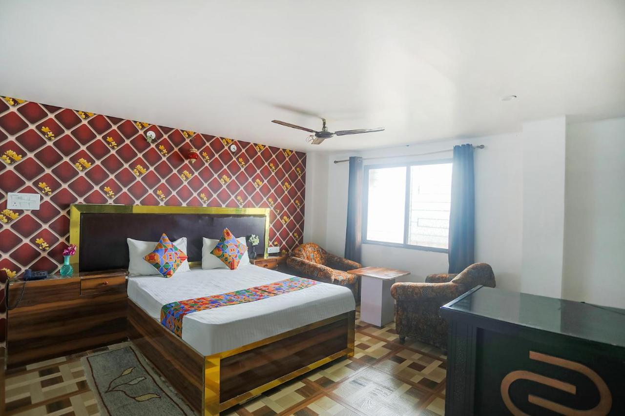 Fabexpress Umbrella Hotel Danapur Buitenkant foto
