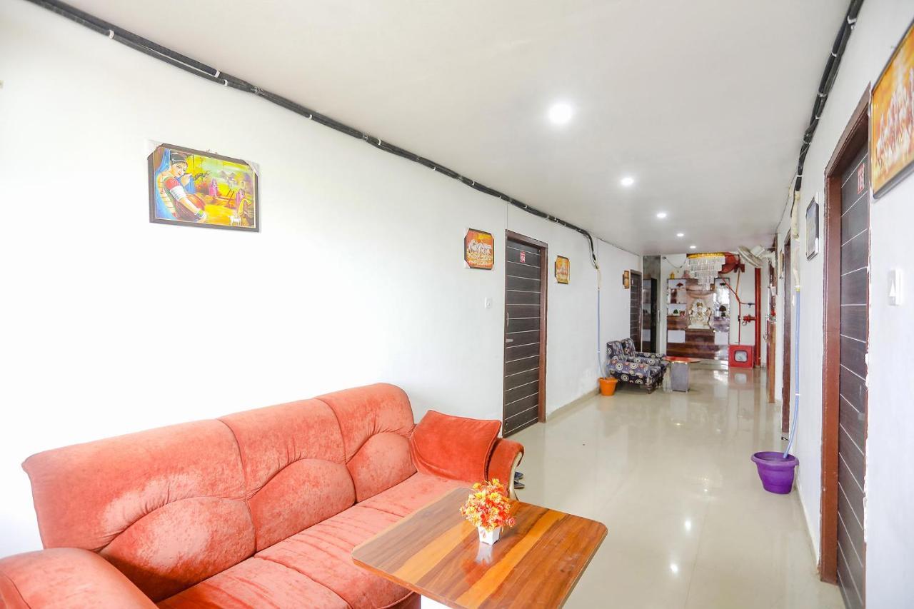 Fabexpress Umbrella Hotel Danapur Buitenkant foto